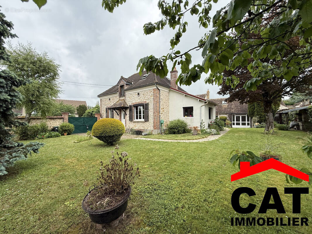 Maison à VERNOU-LA-CELLE-SUR-SEINE