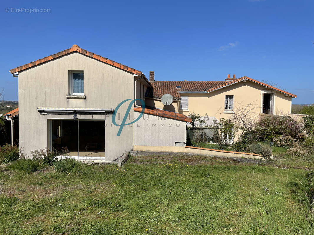 Maison à LIRE