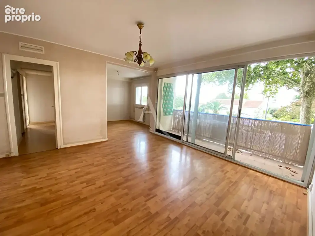 Appartement 3 pièces avec balcon, loggia et garage - photo 3