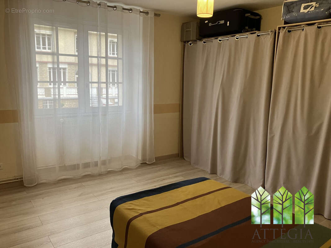 Maison 175 m² à La Chatre  - photo 6