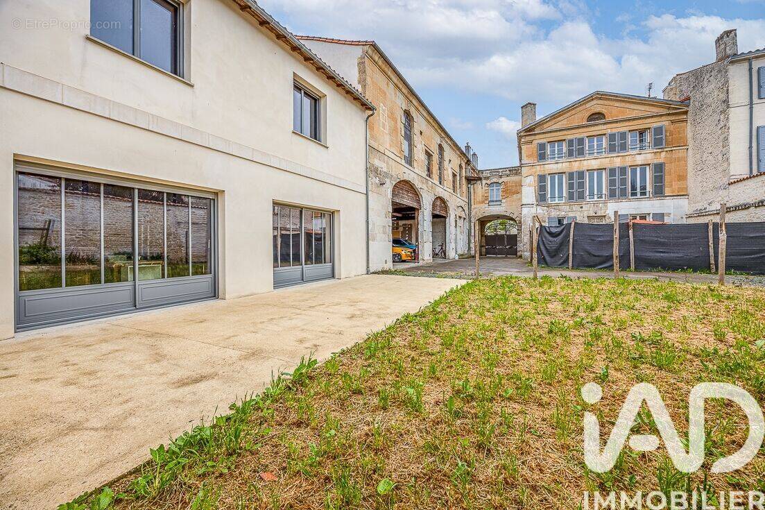 Photo 1 - Maison à NIORT