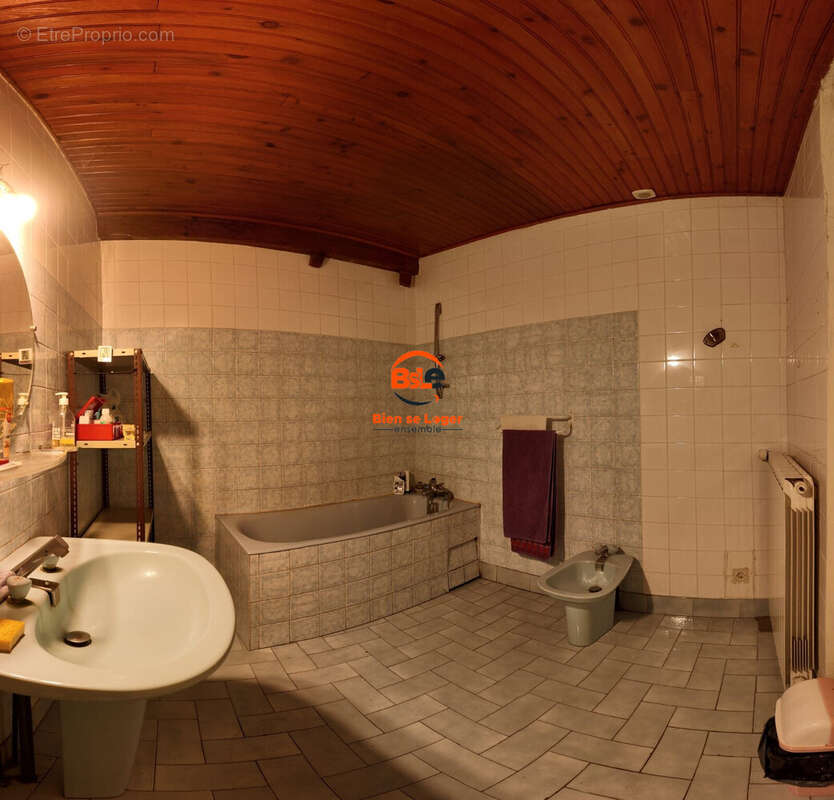 Maison A VENDRE VERTAIZON 5 CHAMBRES   - Maison à VERTAIZON