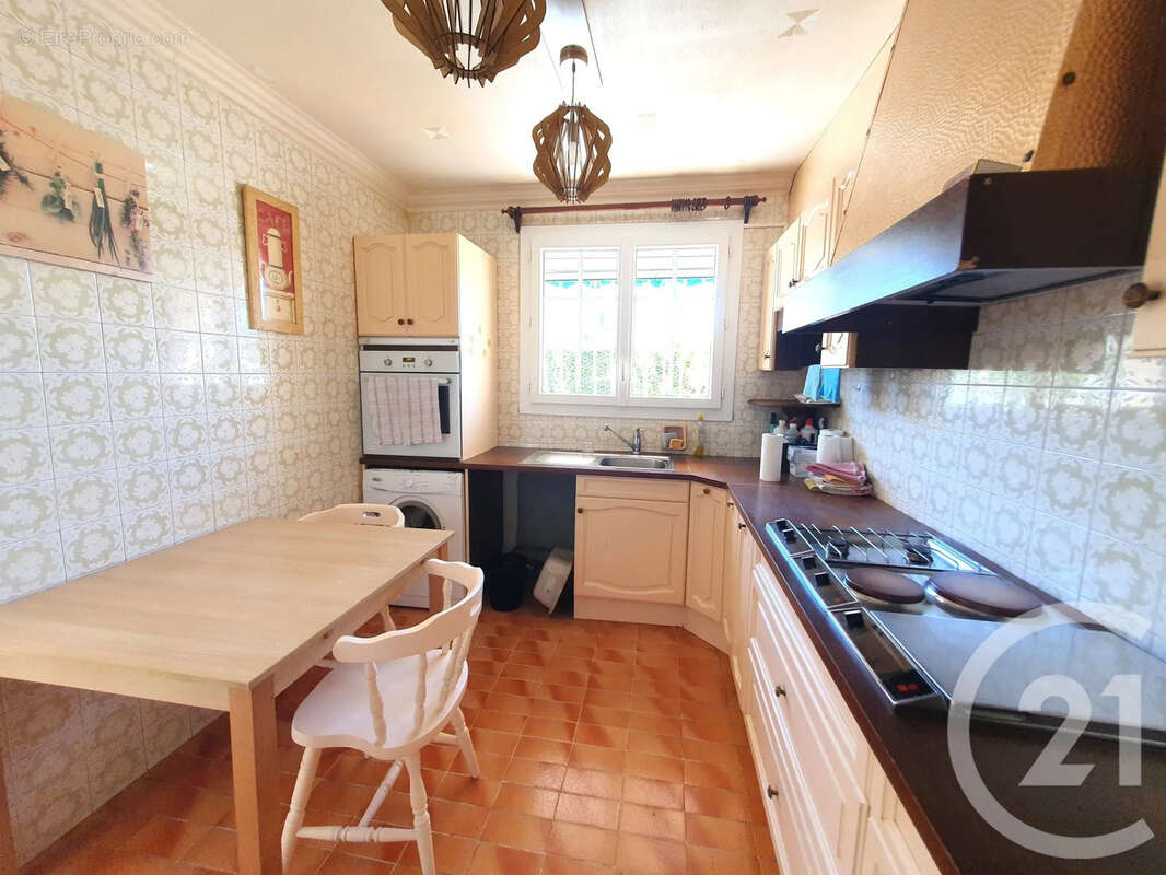 Maison 104 m² à Perpignan  - photo 4