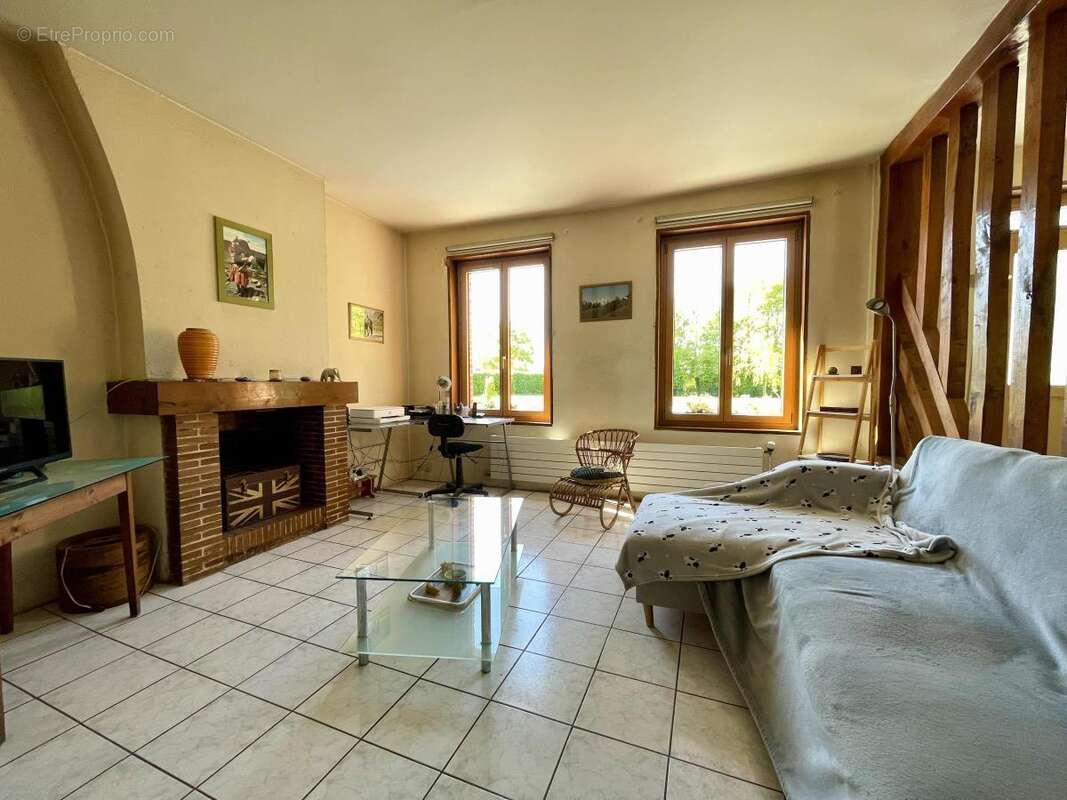 Maison 333 m² à Marolles  - photo 4