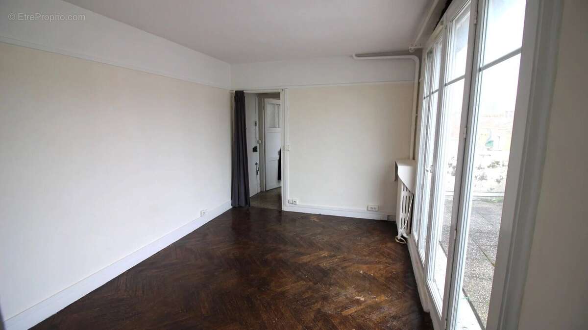 Appartement à PARIS-15E