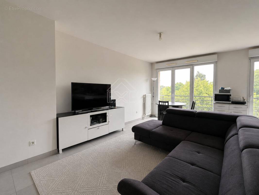Appartement à ROSNY-SUR-SEINE