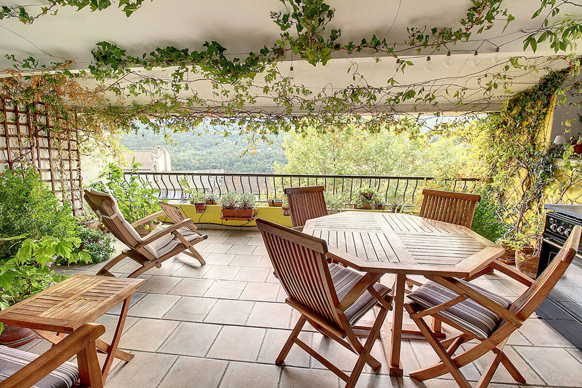 Appartement à BARGEMON