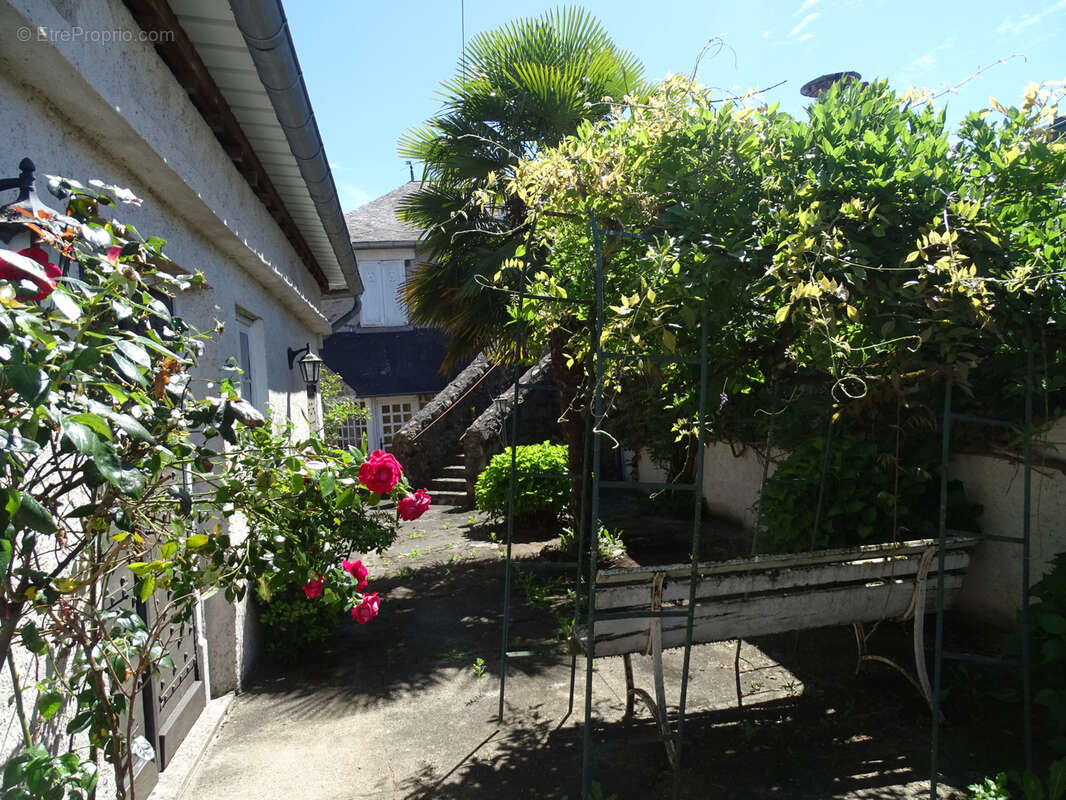 Maison à LA PORCHERIE