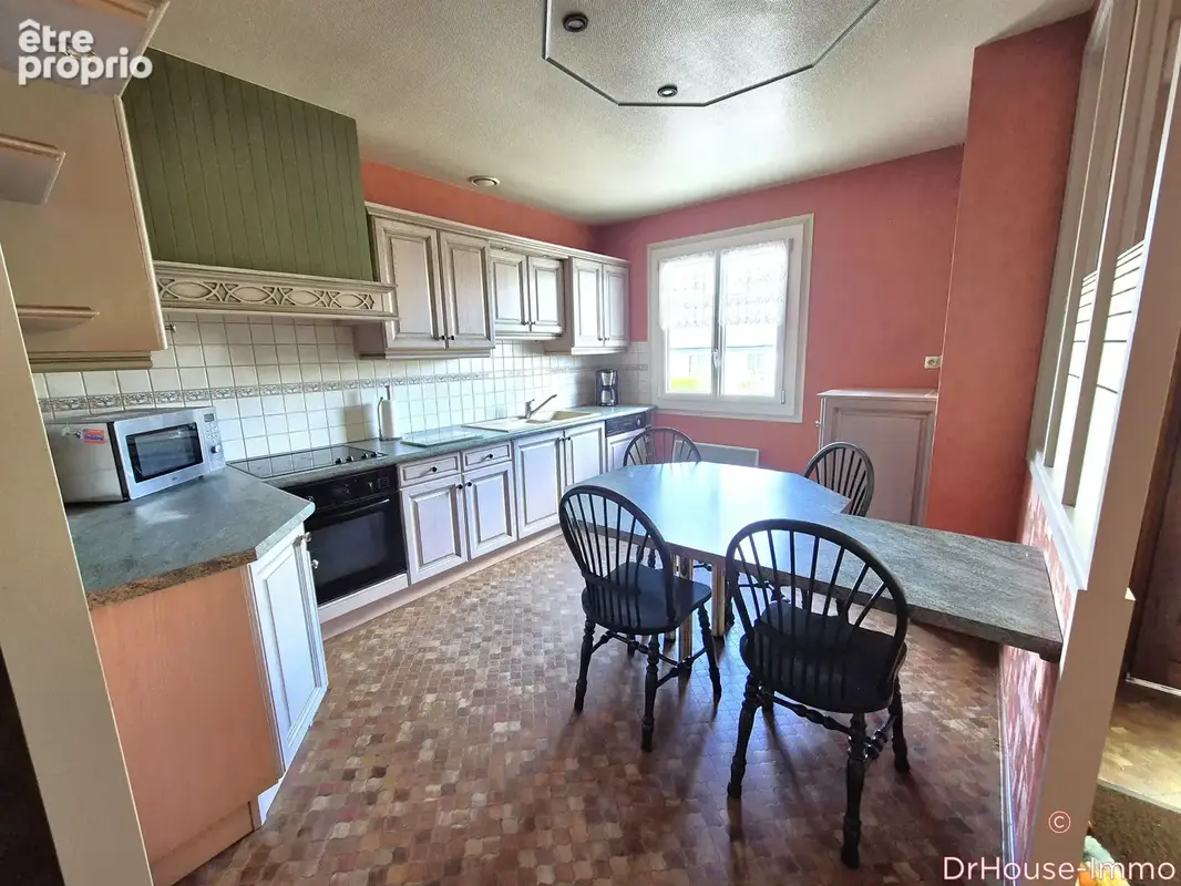 Maison 6 pièces 94 m² à vendre à Ernee (53500) - photo 6