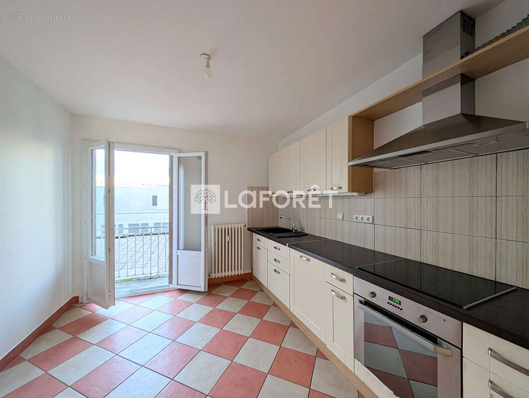 Appartement T3 73,22 m² secteur Mounier - photo 7