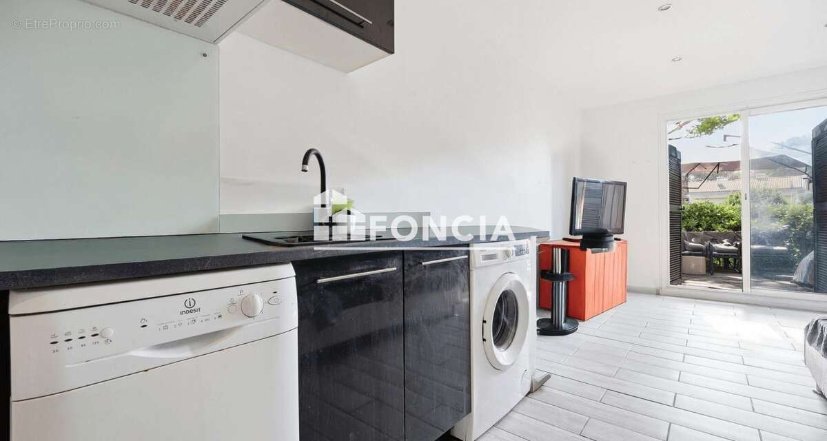Studio avec Terrasse et Parking - Villeneuve-Loubet - photo 6