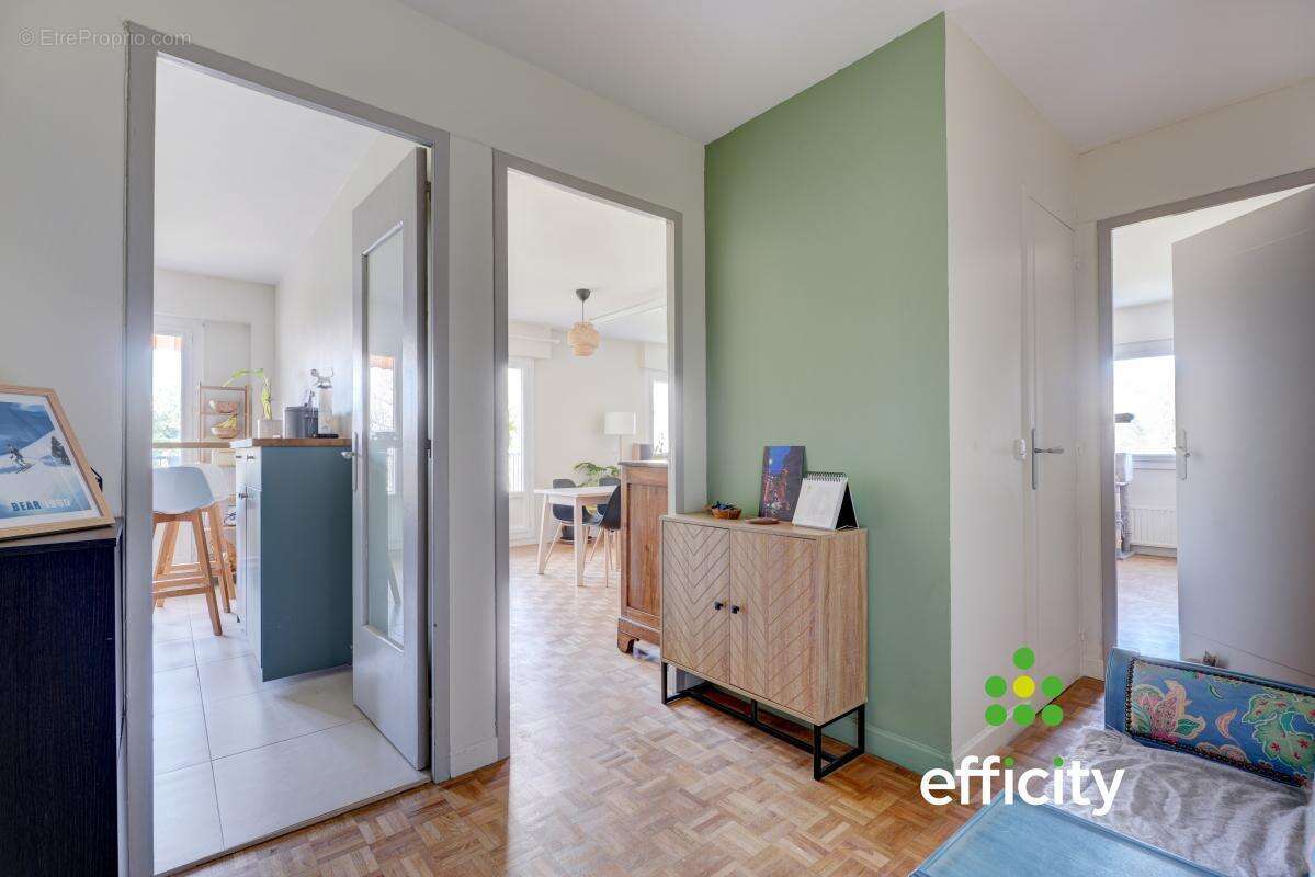 Appartement à OULLINS