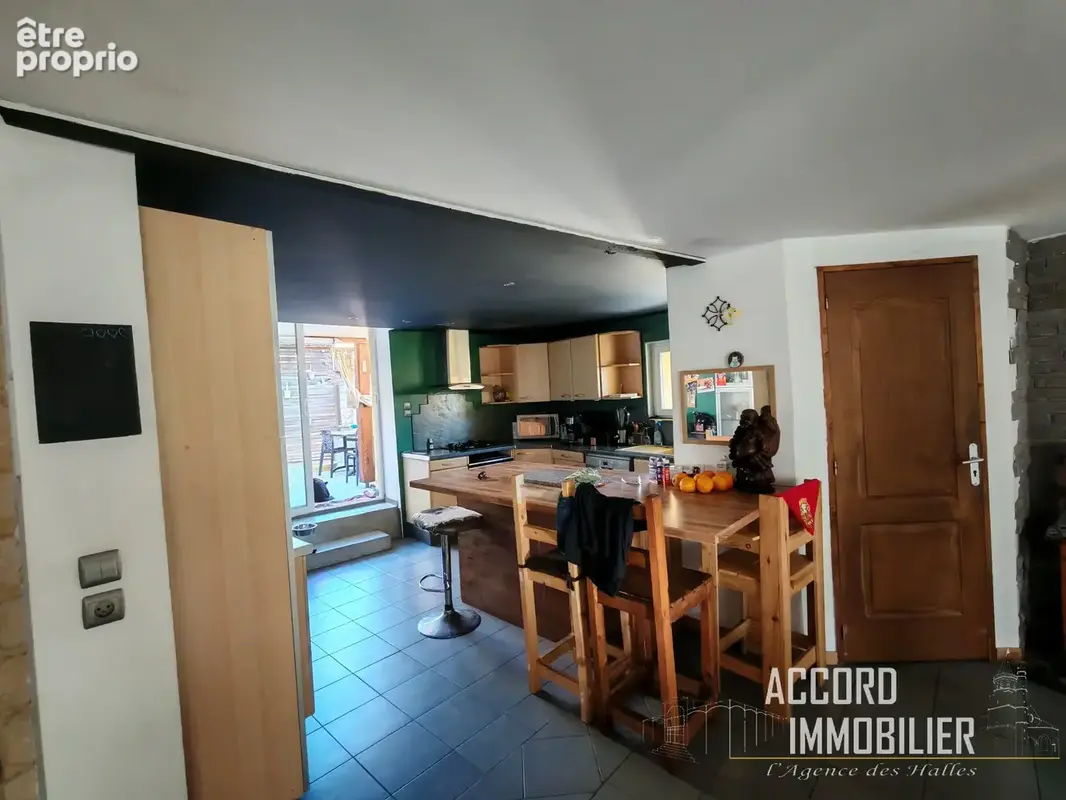 Colombiers ! Maison de village de 154m2 avec terrasse,  garage et studio indépendant - photo 6