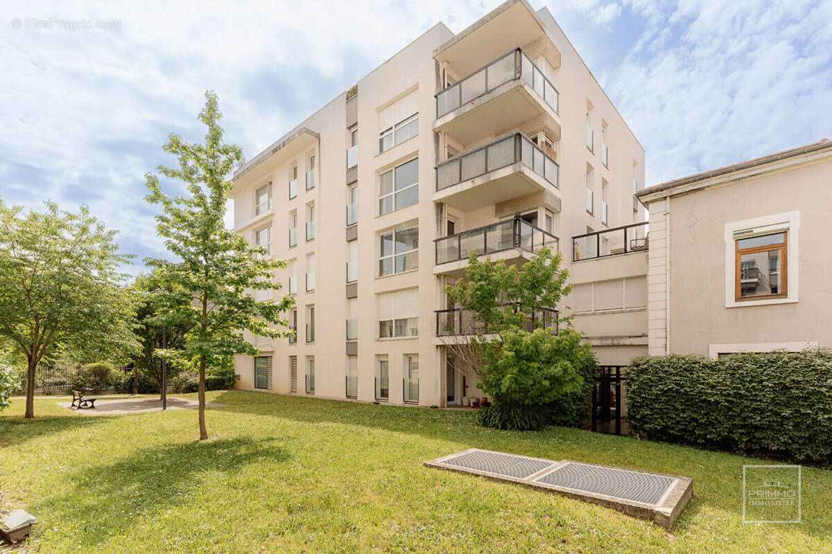 Appartement à LYON-7E