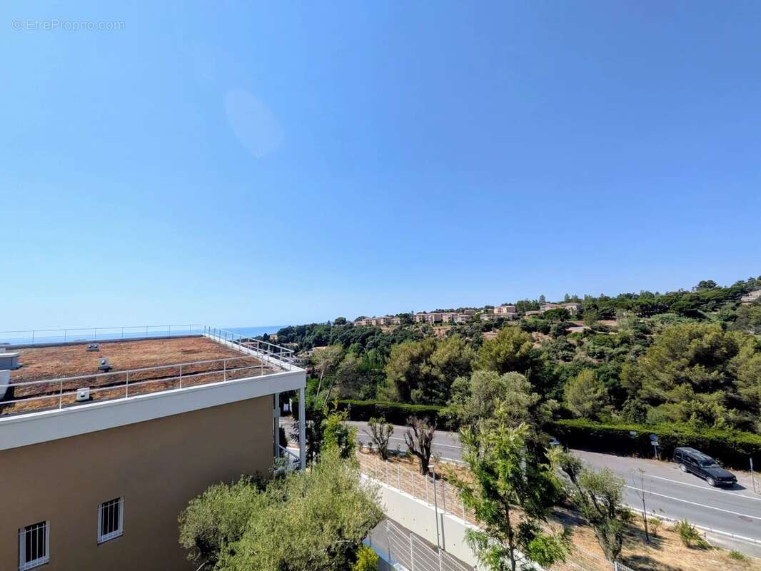 Appartement à VILLENEUVE-LOUBET