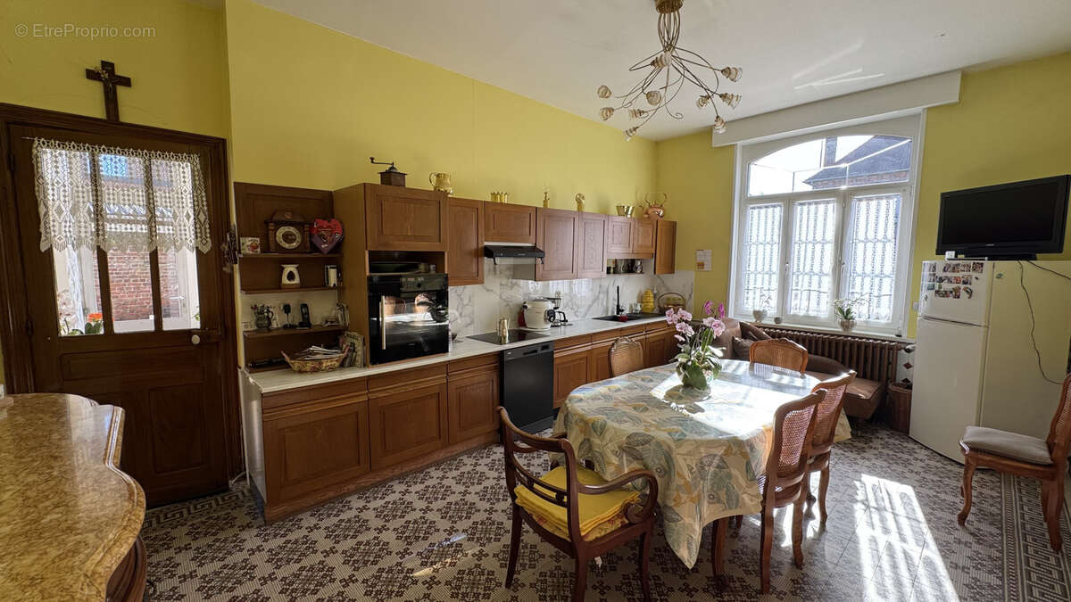 Maison à AIX-NOULETTE