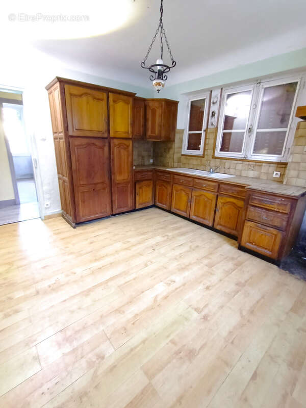 Maison à DECAZEVILLE