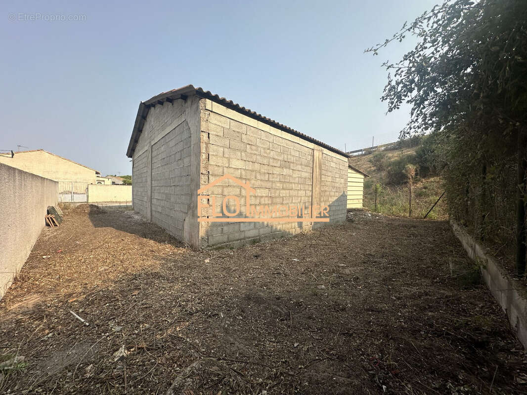 Parking à MARSEILLAN
