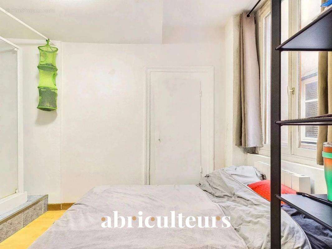 Appartement lumineux de 27 m² à rénover, emplacement d’exception entre Terreaux et Saint-Nizier – Investissement idéal - photo 8