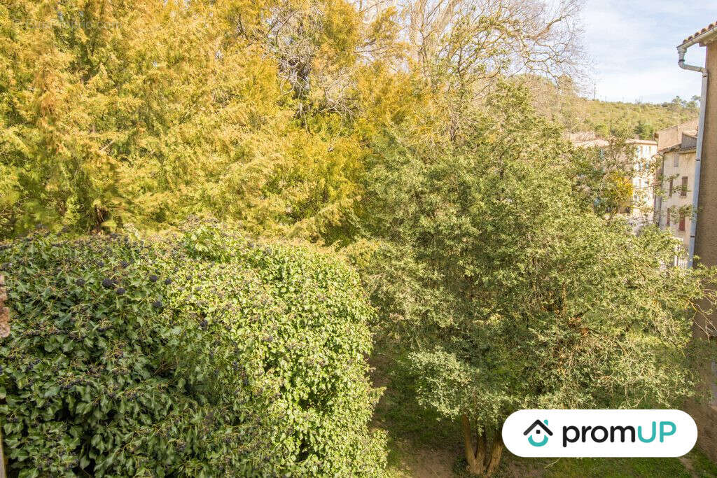 Appartement à VARAGES