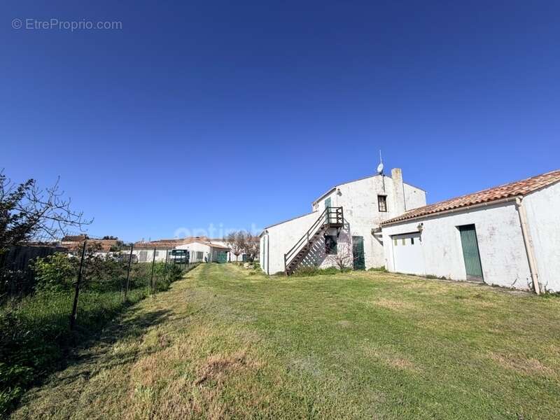 Maison à LE BOIS-PLAGE-EN-RE