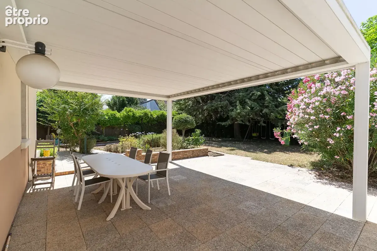 Maison 257m² à tours - photo 3
