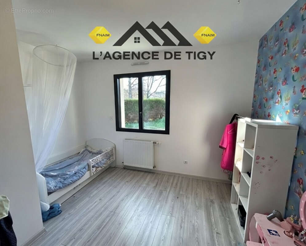 Maison à LES BORDES