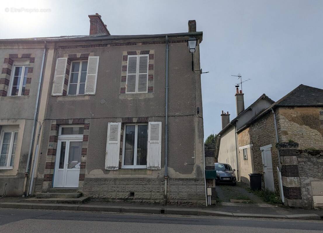 façade avant - Maison à LA CAMBE