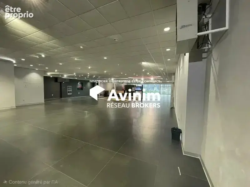 Commerce 1 200 m² à vendre à Groslay (95410) - photo 2