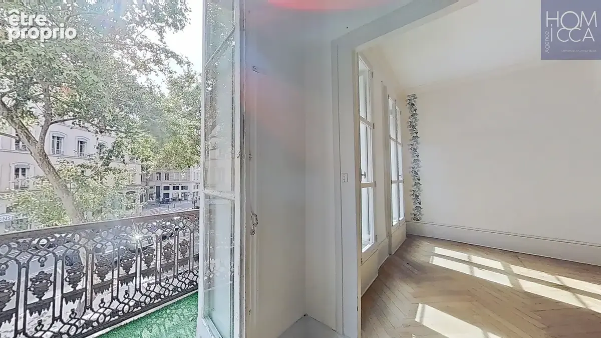 69009 lyon 9eme vaise centre - place de paris - appartement 3 pièces avec 2 caves et un balcon - photo 4