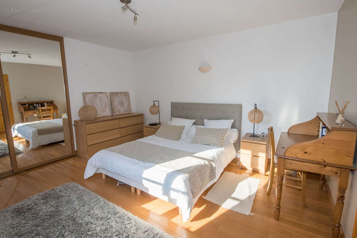 Maison à FEUCHEROLLES