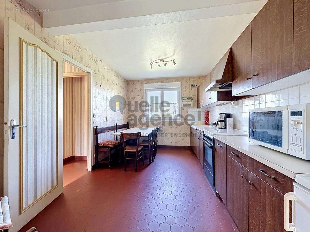 Maison à MAHALON