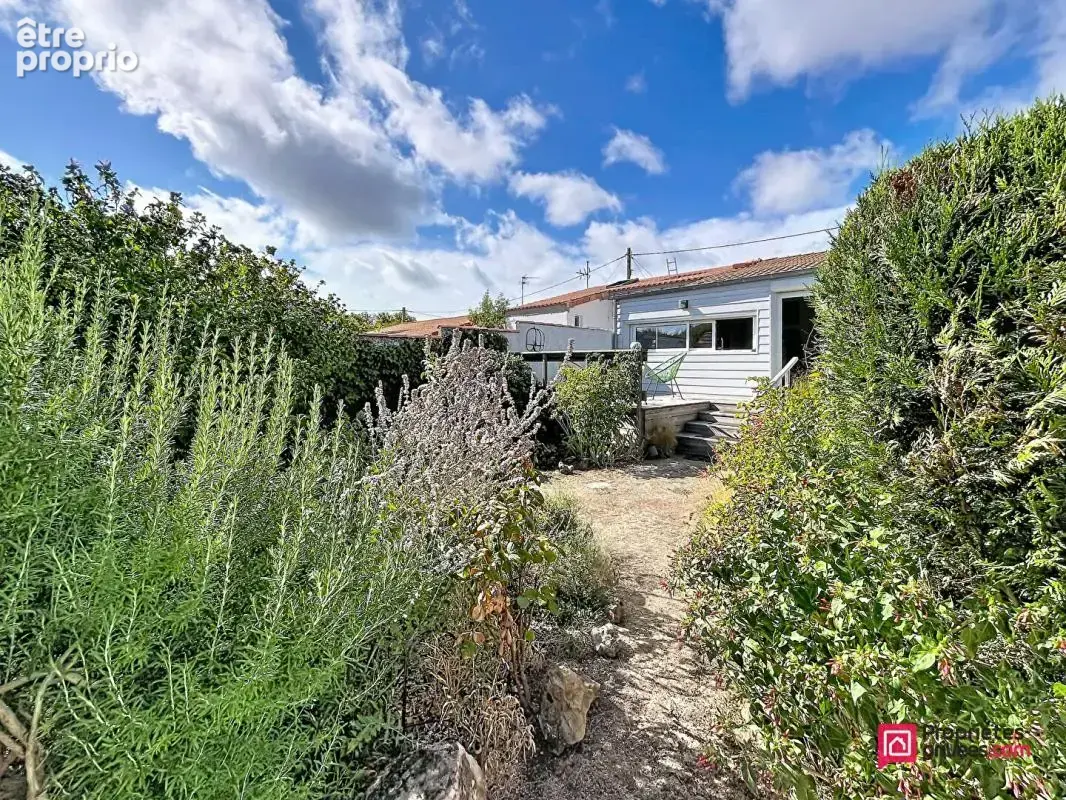 La rochelle - maison de plain-pied - jardin et dependance/atelier de 46 m² - photo 14