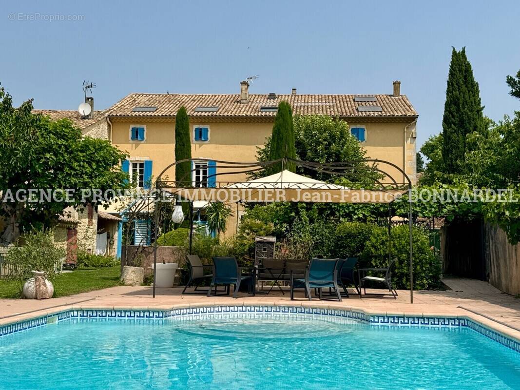 Maison à SAINT-RESTITUT