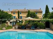 Maison à SAINT-RESTITUT