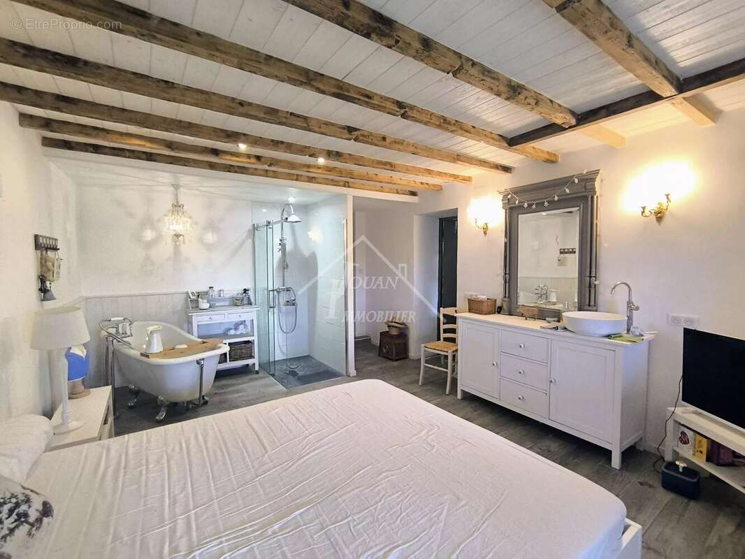 Maison à LA CROUZILLE