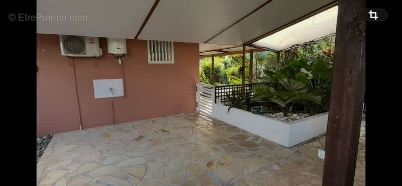 Maison à REMIRE-MONTJOLY