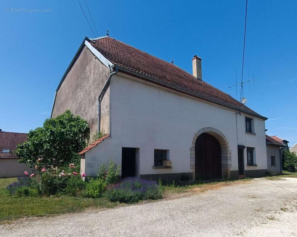 Maison 115 m² à Gy  - photo 6