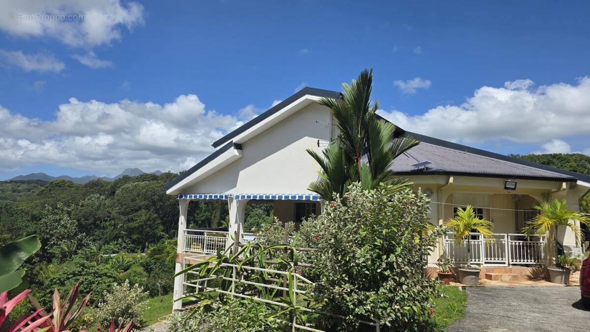 Maison à LE LAMENTIN