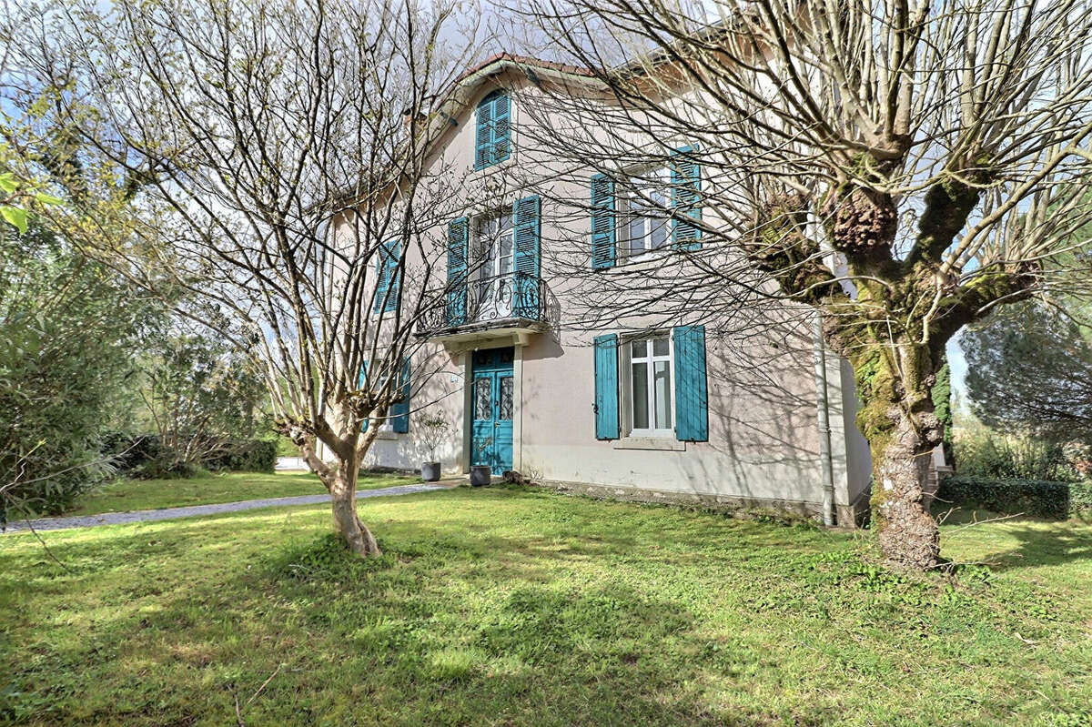 Maison à MAYLIS