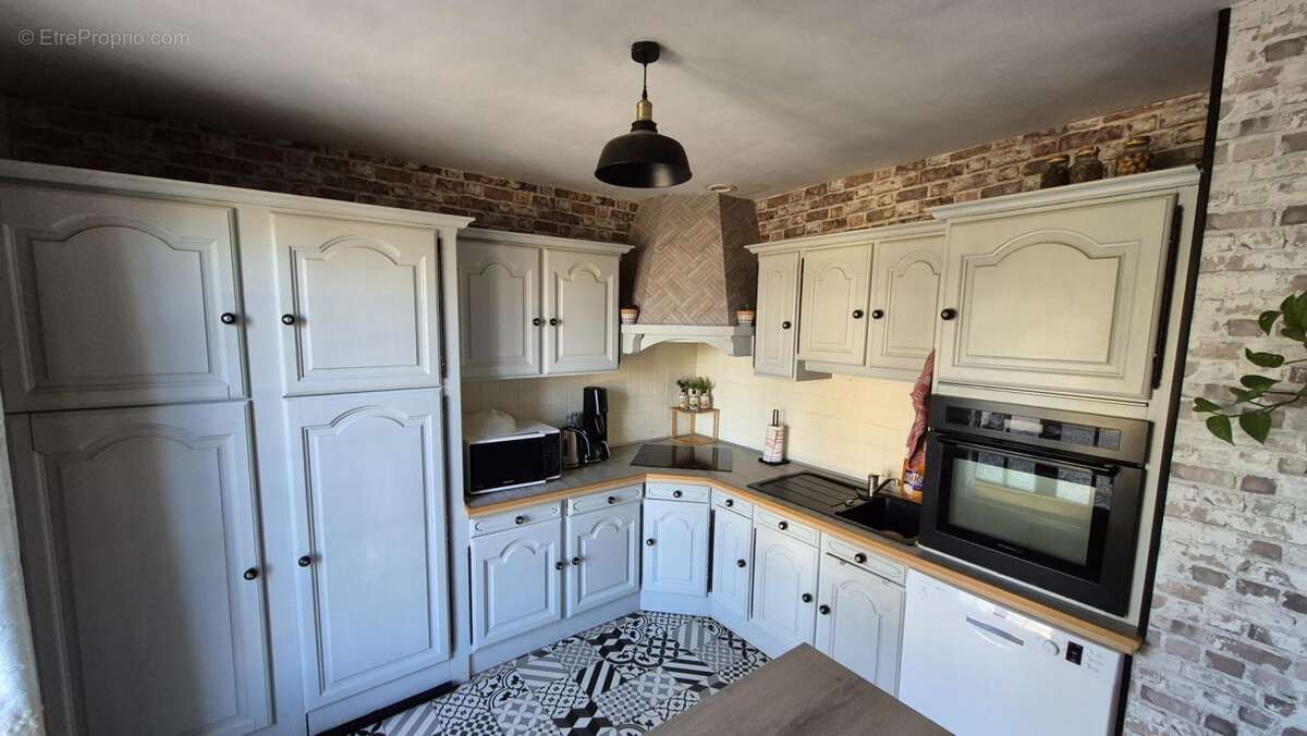 Maison à LA SUZE-SUR-SARTHE