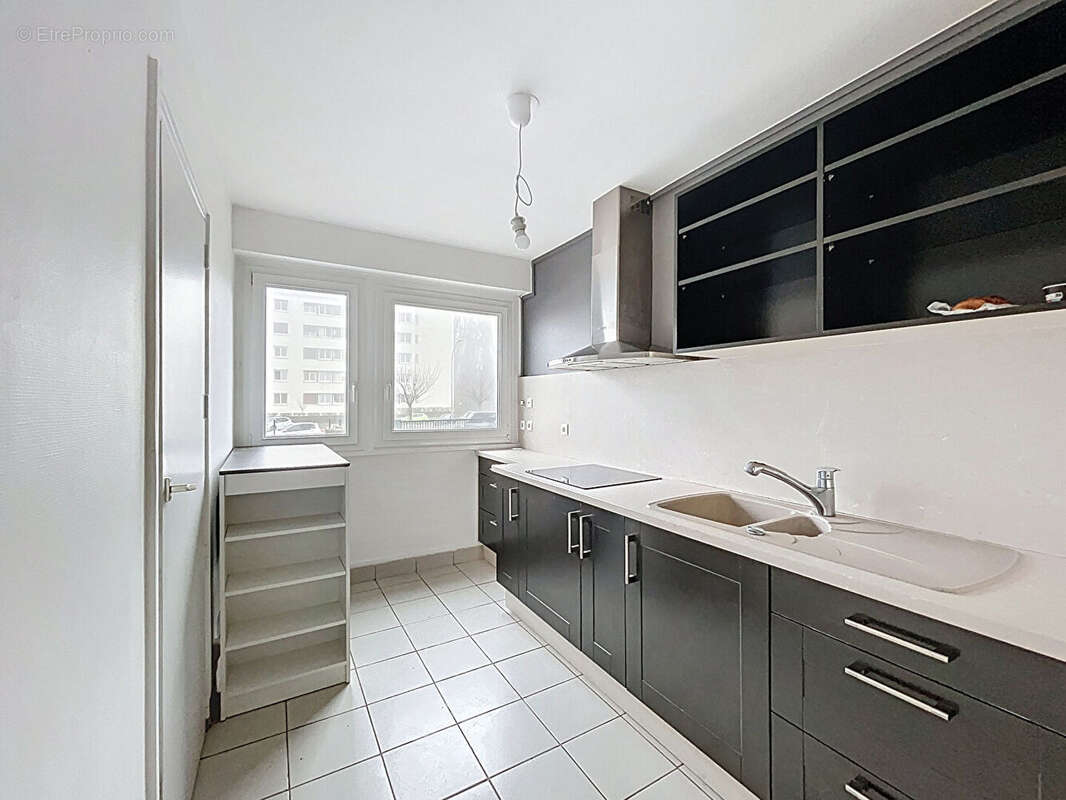 Appartement à SAINT-MICHEL-SUR-ORGE