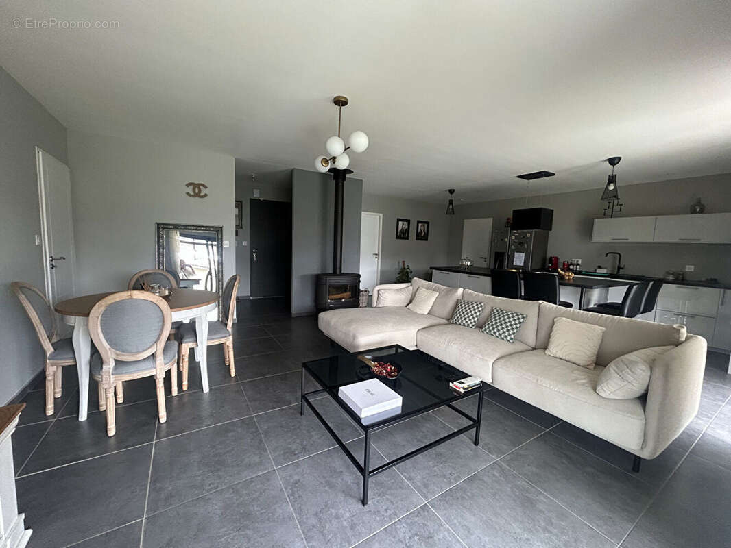 Maison à SAUGNACQ-ET-MURET