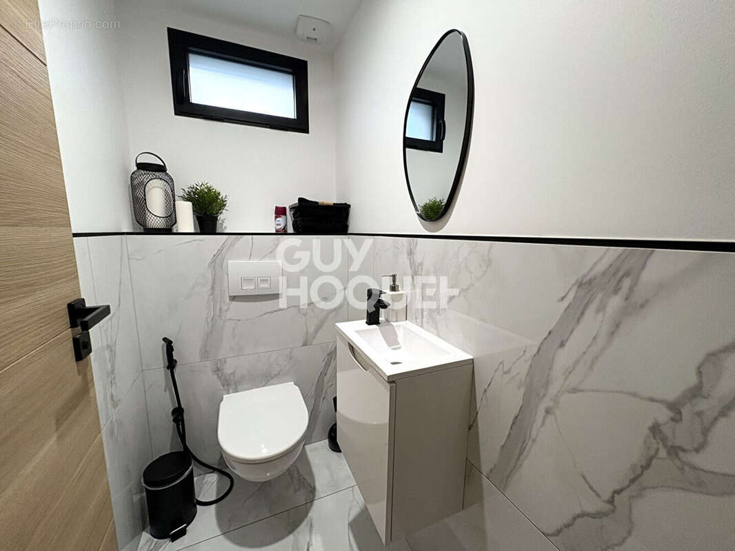 Maison à VILLENAVE-D&#039;ORNON