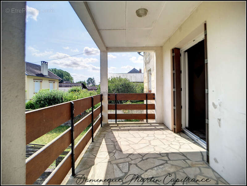 Dpt Sarthe (72), à vendre LA CHARTRE SUR LE LOIR maison P6 de 132,48 m² - Terrain de 629,00 m² - cave-balcon- terasse - photo 6