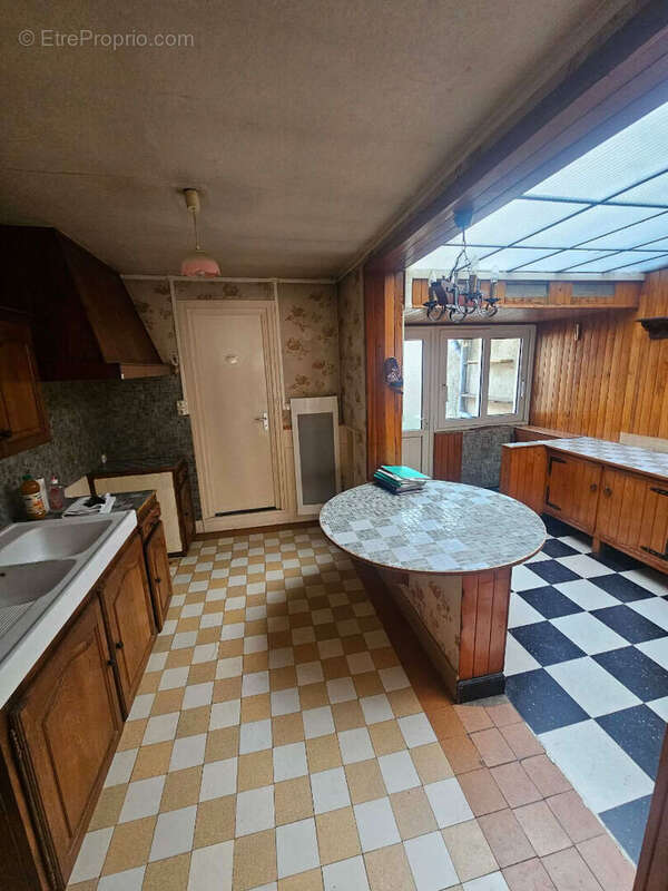 Maison à SAINT-QUENTIN