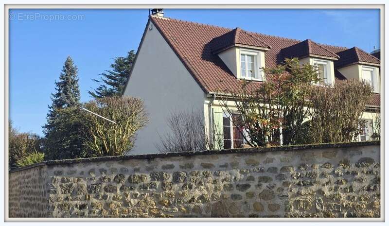 Maison à COURDIMANCHE