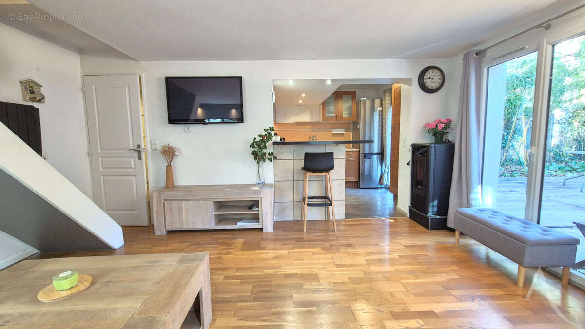 Maison à LA TRONCHE