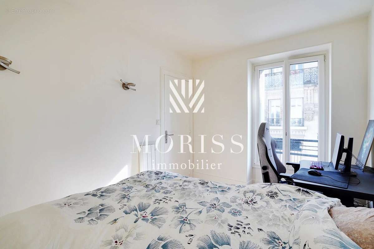 Appartement à PARIS-14E