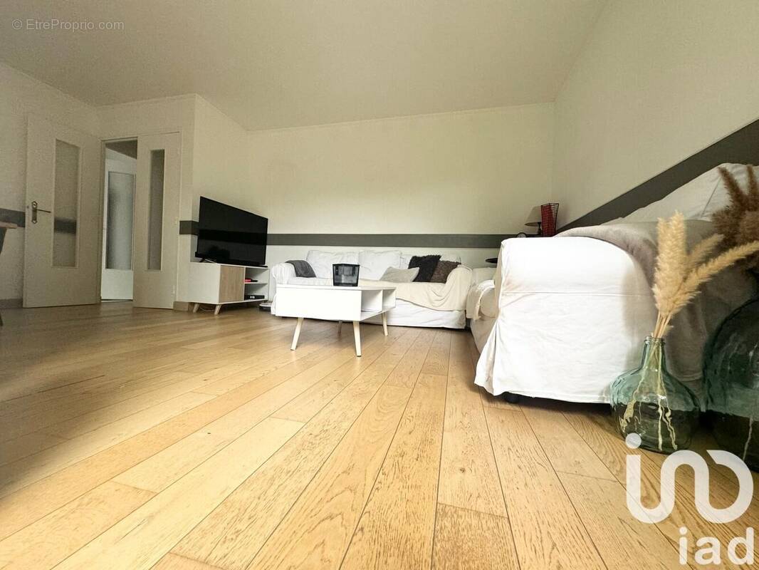 Photo 1 - Appartement à RUEIL-MALMAISON